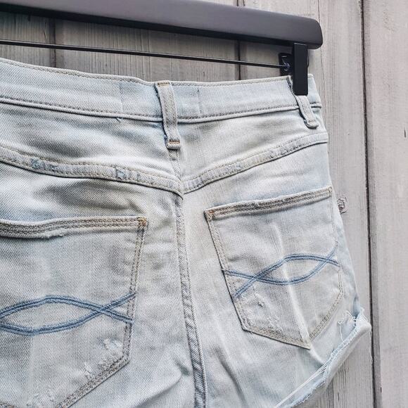 Abercrombie & Fitch High Rise Denim Shorts Light Wash Women's Size 2 Cut Offs - Picture 9 of 15